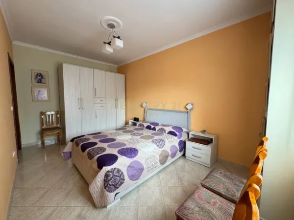 Tirane, shitet apartament 2+1 Kati 2, 121 m² 250.000 € 