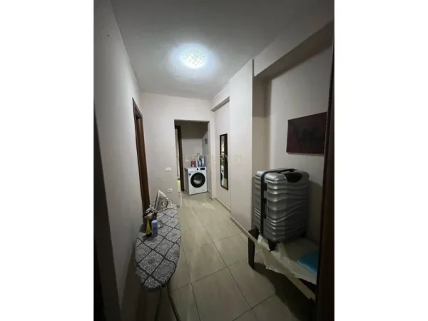 Tirane, shitet apartament 2+1 Kati 3, 76 m² 150.000 € (Rruga e elbasanit)