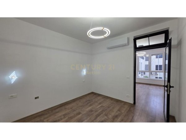 Tirane, shes apartament 2+1 Kati 3, 77 m² 192.000 € 