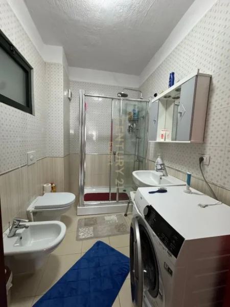 Tirane, shitet apartament Kati 2, 121 m² 250.000 € 