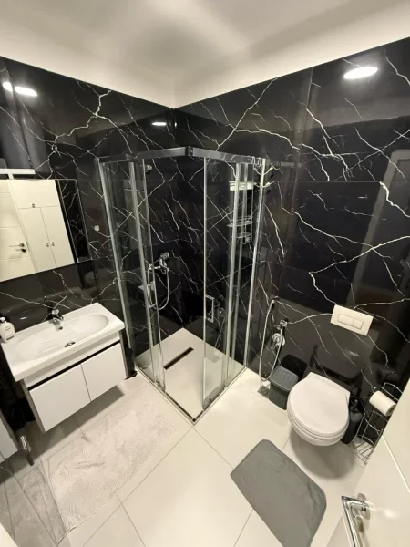 Tirane, jepet me qera apartament 1+1 Kati 11, 70 m² 700 € 