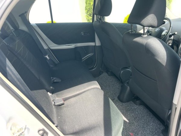 TOYOTA YARIS 1.4 NAFTE 👉 2008 👈kambio MANUALE 3.900 €