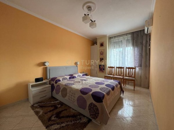 Tirane, shitet apartament 2+1 Kati 2, 121 m² 250.000 € (TEK KRYQEZIMI 21 DHJETORI!)