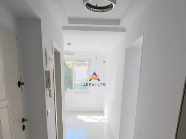 Tirane, jepet me qera apartament 2+1 Kati 2, 50 m² 1.000 € (rruga dibres)