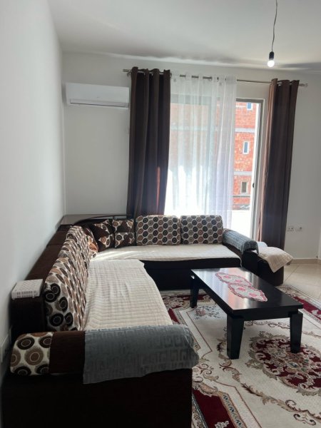 Tirane, jepet me qera apartament 2+1+Ballkon Kati 2, 100 m² 500 € (Astir, Prane Bar Santana)