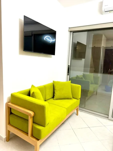 Tirane, jepet me qera apartament Kati 4, 