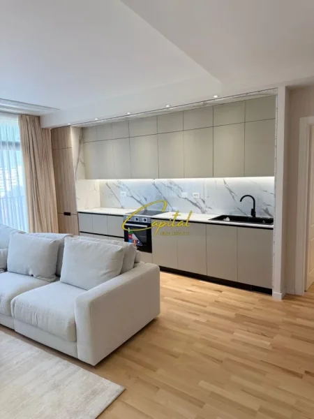 Tirane, jepet me qera apartament 2+1 Kati 5, 110 m² 2.000 € (LIQENI ARTIFICIAL)