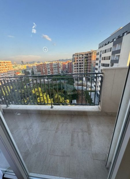 Tirane, jepet me qera apartament 2+1 Kati 7, 85 m² 700 € (Don Bosko)