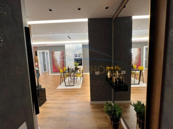 Tirane, shitet apartament 2+1 Kati 3, 110 m² 260.000 € 