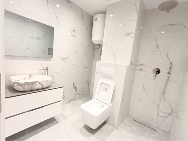 Tirane, shitet apartament 2+1 Kati 4, 79 m² 195.000 €