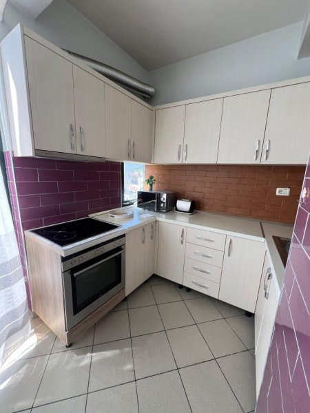 Tirane, jepet me qera apartament 2+1 Kati 8, 80 m² 600 € (Bulevardi Gjergj Fishta)