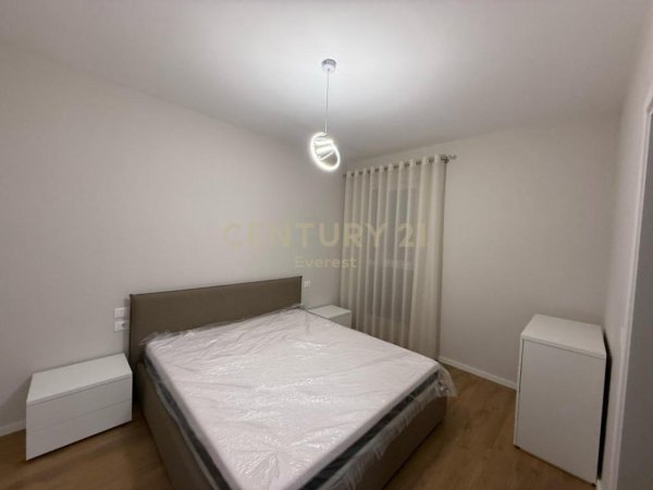 Tirane, jepet me qera apartament 2+1 Kati 6, 105 m² 700 € (DON BOSKO)
