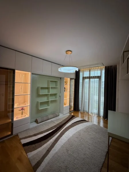 Tirane, shitet apartament 4+1+Ballkon Kati 10, 214 m² 700.000 € (Rr. e Kosovareve)