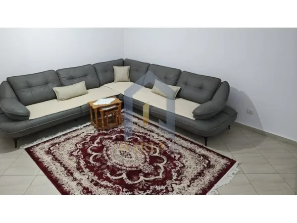 Tirane, jap me qera apartament 1+1 Kati 4, 65 m² 400 € (Astir rruga Veli Dedi)