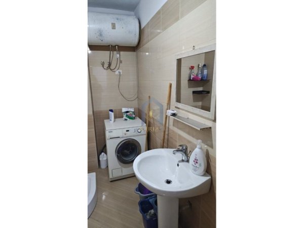 Tirane, jap me qera apartament 1+1 Kati 4, 65 m² 400 € (Astir rruga Veli Dedi)