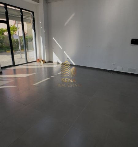 Tirane, jepet me qera ambjent biznesi Kati 0, 90 m² 600 € (Rruga Sadik Petrela)