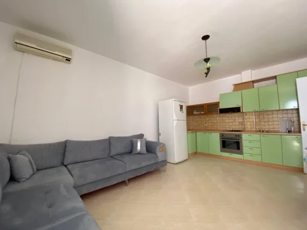 Shqiperi, shitet apartament 1+1 Kati 4, 88.000 € 