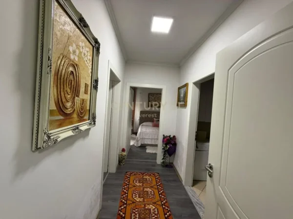 Tirane, shitet apartament 3+1 Kati 5, 116 m² 160.000 € (FRESKU)