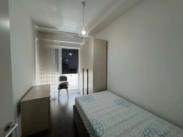 Tirane, jepet me qera apartament 2+1 Kati 4, 90 m² 700 € (21 dhjetori)