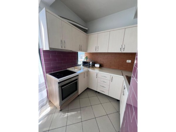Tirane, jepet me qera apartament 1+1 Kati 8, 77 m² 600 € (Bulevardi Gjergj Fishta)