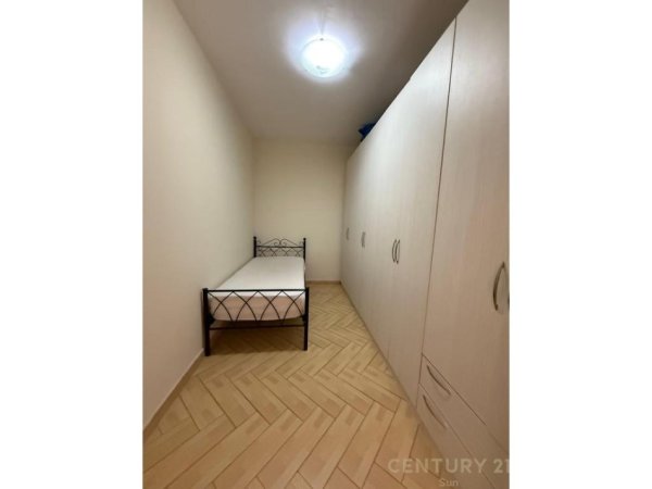 Tirane, jepet me qera apartament 2+1 Kati 6, 75 m² 500 € (RR.KAVAJES)