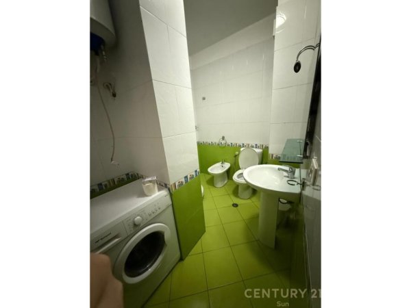 Tirane, jepet me qera apartament 2+1 Kati 6, 75 m² 500 € (RR.KAVAJES)