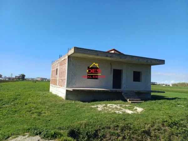 Fier, shitet shtepi Kati 0, 80.000 € (Patos, Fier)