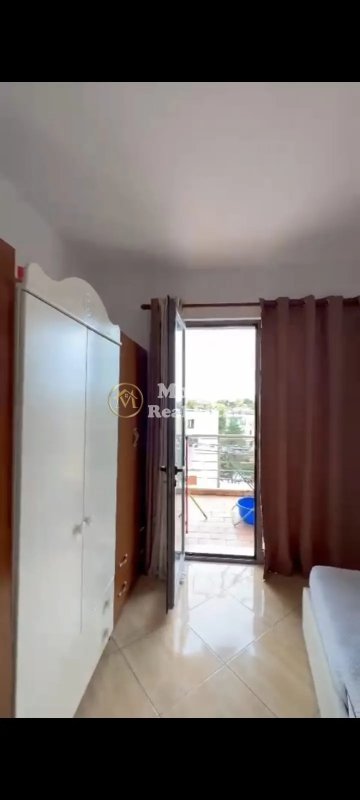 Tirane, jepet me qera apartament 1+1+Ballkon Kati 5, 65 m² 430 € (Rruga e Dibres- Rezidenca Tower Bridge 3)