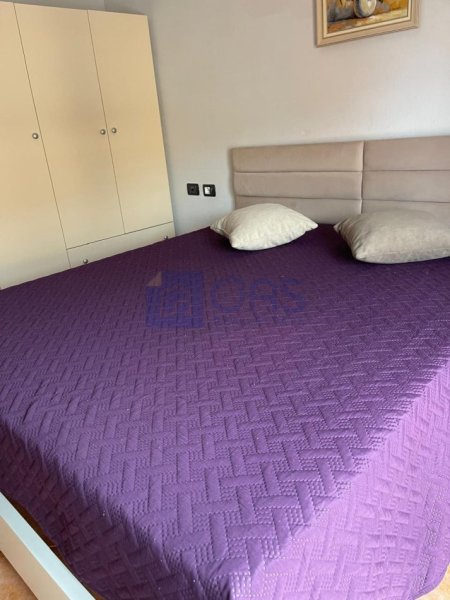 Tirane, jepet me qera apartament 1+1+Aneks+Ballkon Kati 5, 65 m² 350 € (Fresk)