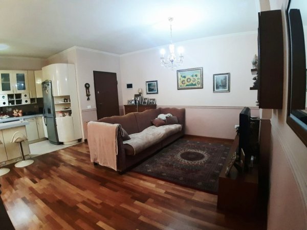 JEPET ME QIRA : Apartament 2+1+ Garazh/ zona: Kopshti Zologjik📍