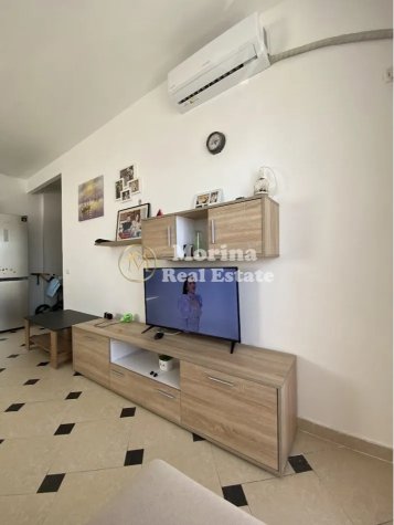 Tirane, jepet me qera apartament 2+1+Ballkon Kati 2, 90 m² 350 € (Fresku)
