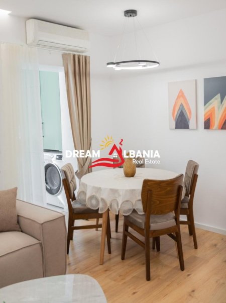 Tirane, jepet me qera apartament 2+1 Kati 3, 75 m² 700 € (Rruga e Elbasanit)