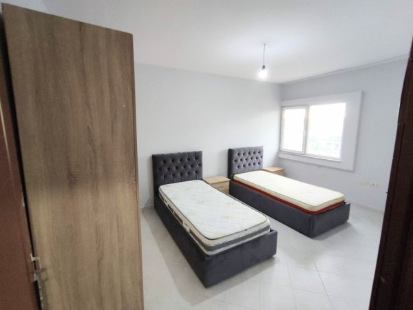 Tirane, jepet me qera apartament 2+1 Kati 2, 120 m² 500 € (Dritan Hoxha)
