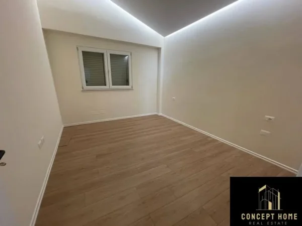 Tirane, shitet apartament 2+1 Kati 4, 130 m² 170.000 € (Fresk, prane "Bosfor Bar")