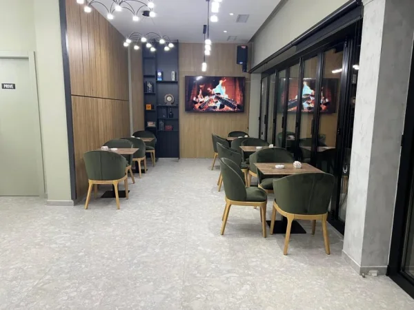 Durres, jepet me qera Hotel, ne Sektor Rinia,Durres