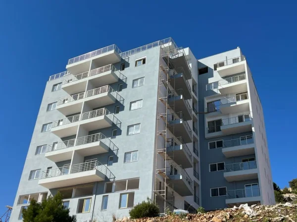Sarande, shitet apartament 1+1+Ballkon Kati 4, 80.000 € (Sarande)