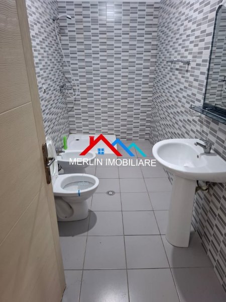 Tirane, jepet me qera apartament 1+1 Kati 3, 70 m² 400 € (RRUGA TEODOR KEKO)