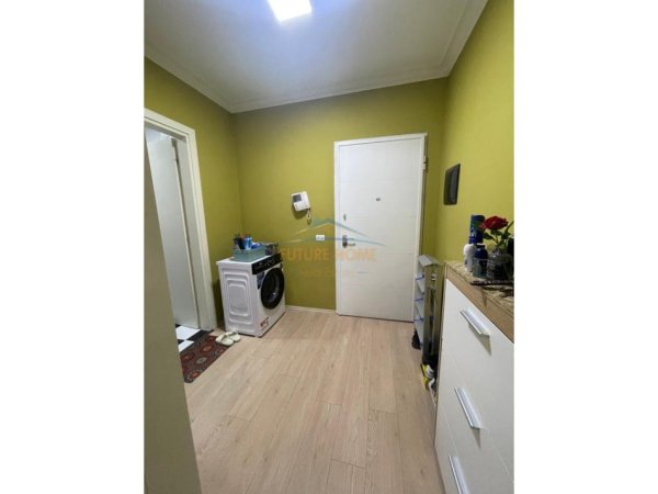 Shitet, Apartament 1+1, Kompleksi Vind, Ali Dem, Tirane.