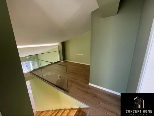 Tirane, shitet apartament duplex 3+1 Kati 4, 150 m² 190.000 € (Fresk, prane "Bosfor Bar")