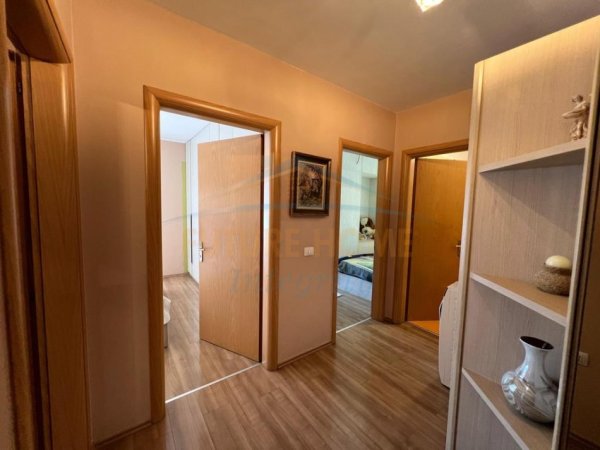 Tirane, shitet apartament 2+1+Ballkon Kati 6, 96 m² 210.000 € (Shkolla Osman Myderizi, Ish Tregu Elektrik)
