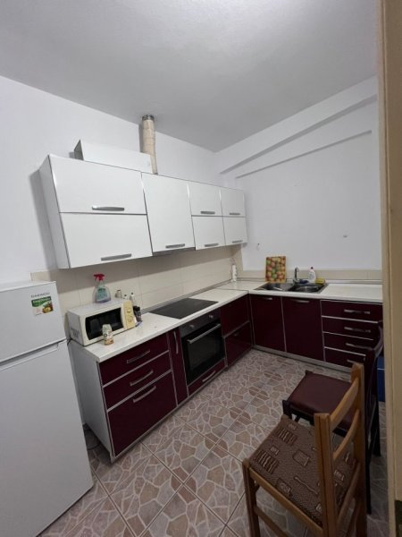 Tirane, jepet me qera apartament 2+1 Kati 2, 70 m² 500 € (don bosko)