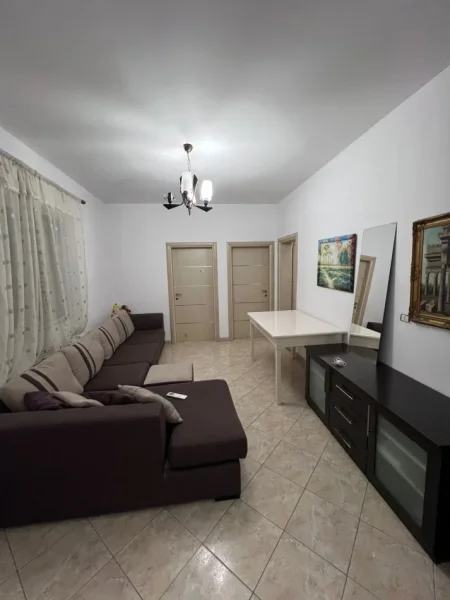 Tirane, jepet me qera apartament 2+1 Kati 2, 70 m² 500 € (don bosko)