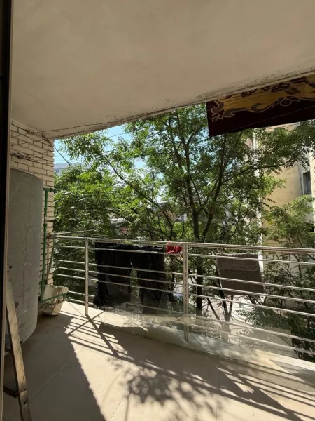 Tirane, jepet me qera apartament 3+1+Aneks+Ballkon Kati 4, 85 m² 600 € 