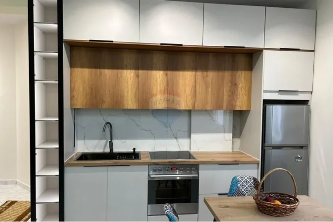 Tirane, jepet me qera apartament 1+1 Kati 3, 60 m² 550 € (Kodra e Diellit)