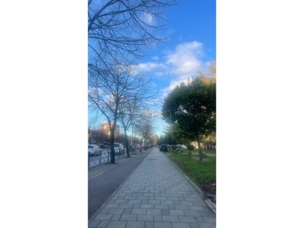 Tirane, shitet 1+1 , 63 m² 78.000 € (Kombinat)