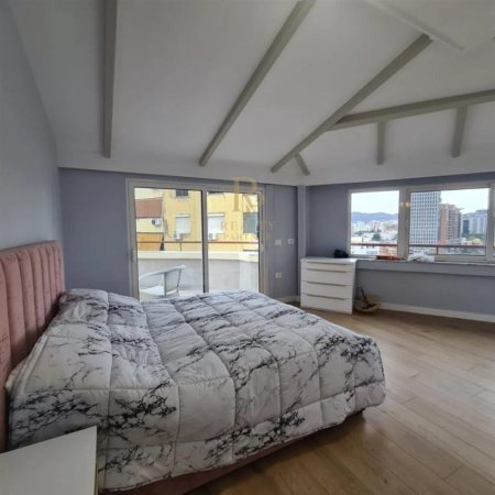 jepet me qera apartament 2+1+Ballkon Kati 9, 130 m² 1.000 € (Rr. e Elbasanit)