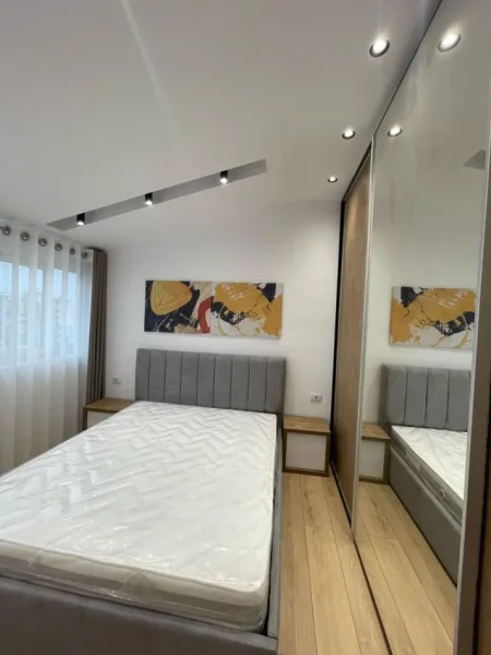 Tirane, shitet apartament 1+1 , 53 m² 93.000 € 