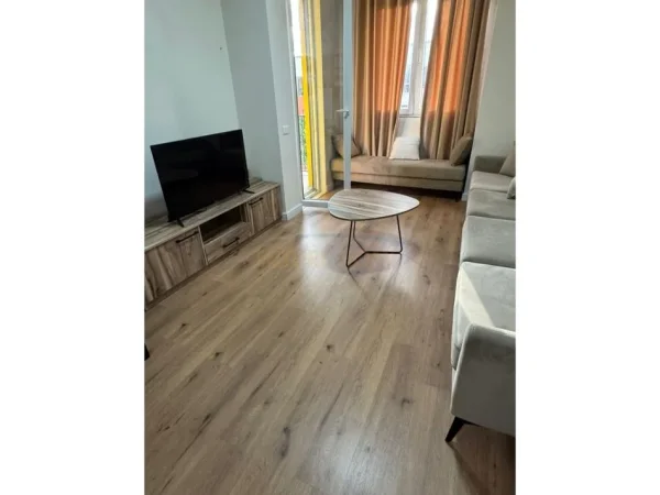 Tirane, jepet me qera apartament 1+1+Ballkon Kati 7, 68 m² 480 € (Kompleksi Grand Gallery)