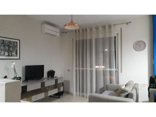 Tirane, shitet apartament 1+1+Ballkon Kati 3, 63 m² 140.000 € (brryli)