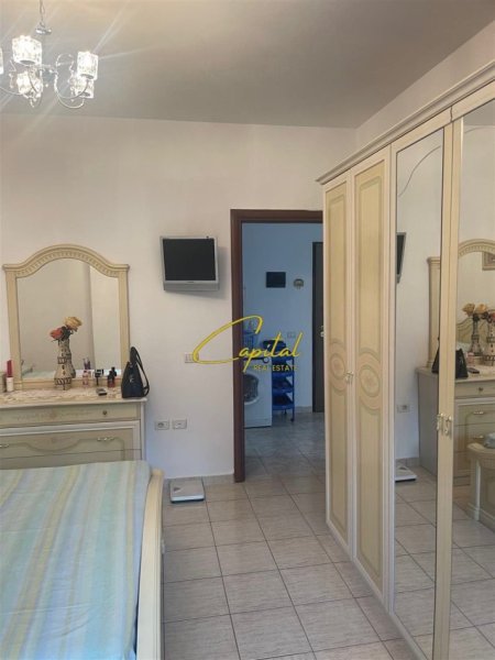 Tirane, jepet me qera apartament 1+1 Kati 6, 70 m² 600 € (KOMUNA E PARISIT)